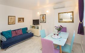 Apartment Sugar Flat